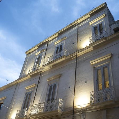 Bed and Breakfast Palazzo Cavour Лечче Екстер'єр фото