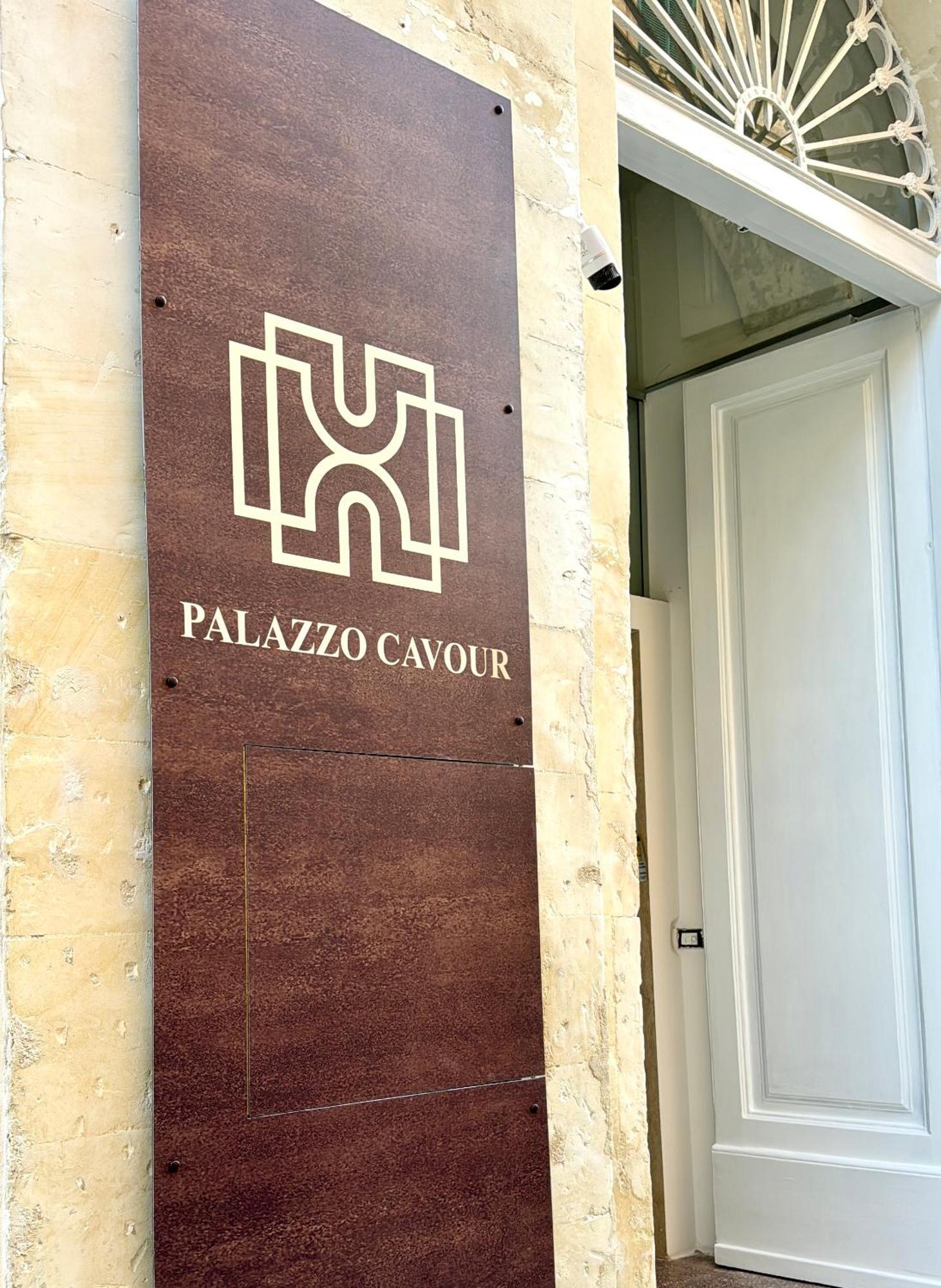 Bed and Breakfast Palazzo Cavour Лечче Екстер'єр фото